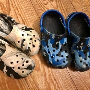 Crocs Classic Clogs 2 pairs Size 10 toddler boys